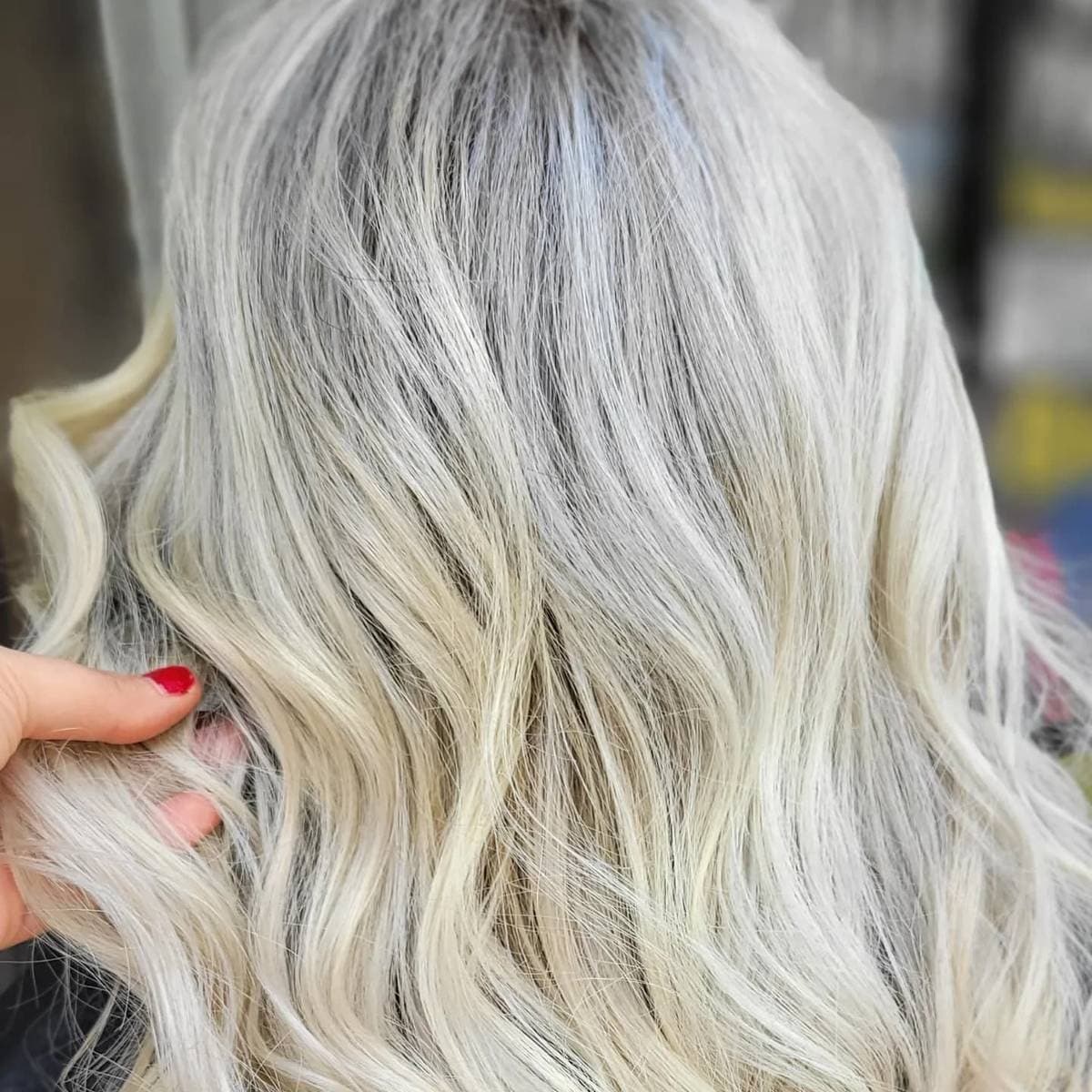 Dimensional blonde color